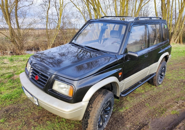 Suzuki Vitara cena 25900 przebieg: 240000, rok produkcji 1996 z Białystok małe 232